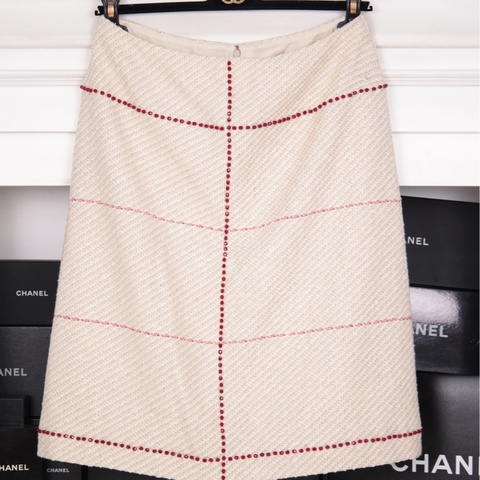 乌龙中古｜Chanel 00年奶白色红宝石半裙