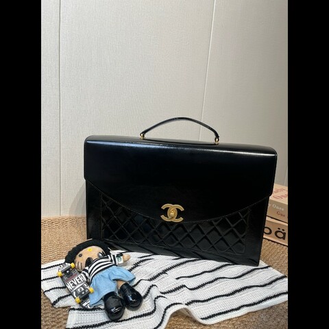 【全網唯一】Chanel 香奈兒 24A秀款皺紋油蠟羊皮公文包