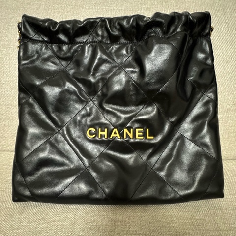 Chanel 22 中號 黑金配色  （台北信義專櫃購入）