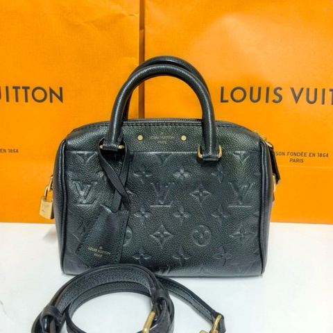 LV/路易威登黑色全皮壓紋logo speedy20手提單肩包