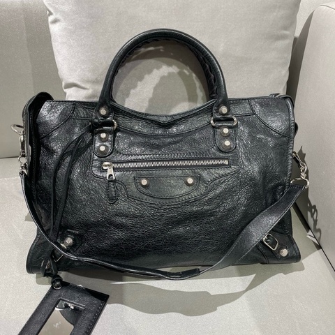Balenciaga巴黎世家 黑色油蠟皮銀釘黑銀中號機車包手提包斜挎包單肩包