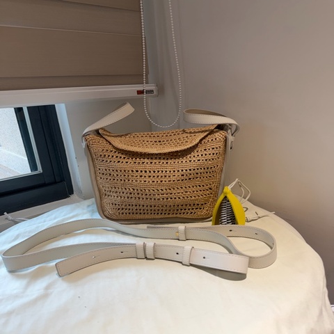 LOEWE Paula’s Ibiza 拉菲草編肩背包  🤍 近全新｜附件完整｜春夏最受歡迎系列
