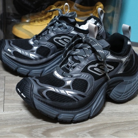 Balenciaga 6xl EU41