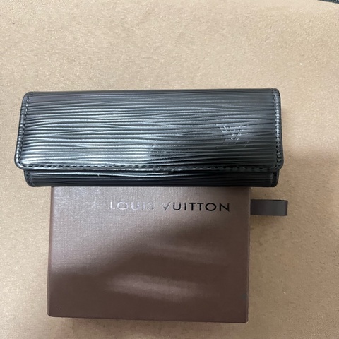 Louis Vuitton EPI 四孔鑰匙包（黑）