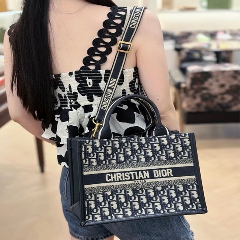 Dior/迪奧 新小號tote老花刺繡帆布手提包 拼皮款
