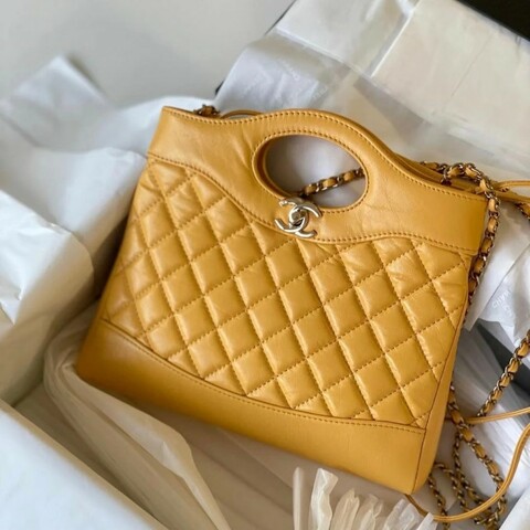 Chanel 23A系列 31bag mini 手提包 肩背包 薑黃色淺金扣皺褶牛皮