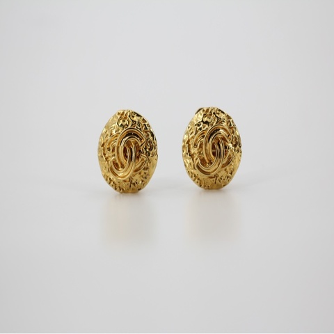 Chanel Vintage 95A 鍍金浮雕圓形CC Logo耳環
