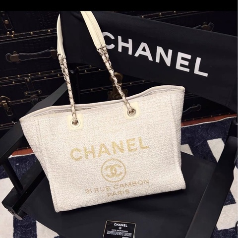 Chanel • Deauville 經典米色金線編織沙灘包芯片款✨🈶購證