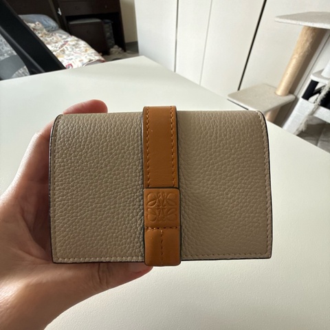 LOEWE 短夾