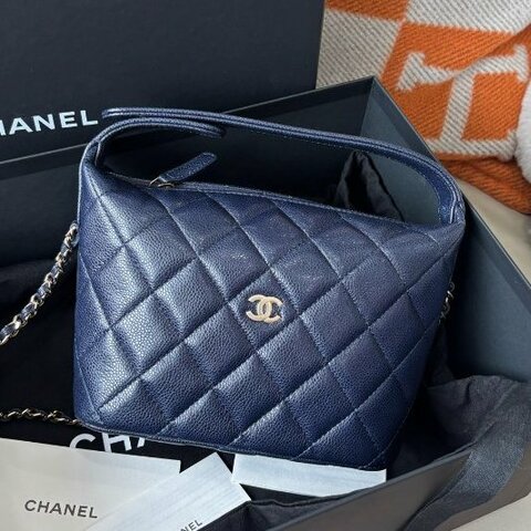 閒置新 香奈兒/Chanel 深藍色金扣荔枝紋牛皮飯盒包 芯片款
