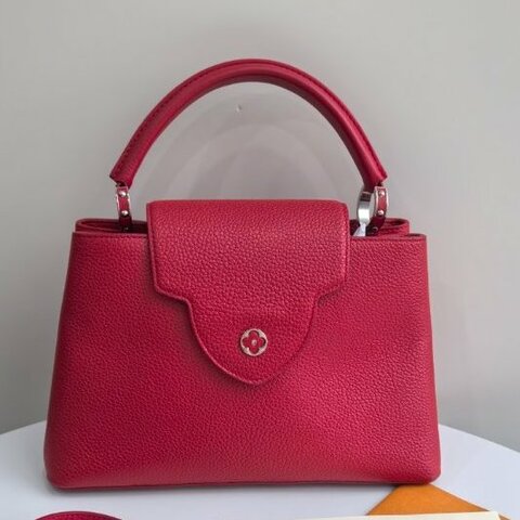 路易威登/Louis Vuitton 紅色Capucines卡普辛中號手提斜背包