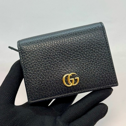 GUCCI 古馳 Petite Marmont 金屬雙G標誌 荔枝紋牛皮雙折短夾 456126 黑色