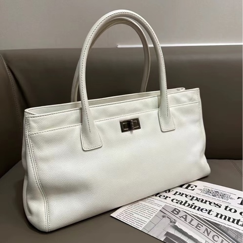 💎Chanel香奈兒｜2.55cerf｜9成新 市價漲超多😎
