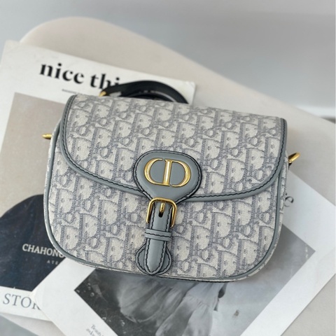 Dior 灰色提花面料 Oblique 印花 尺寸約22 x 17 x 6cm（長 x 高 x 寬）