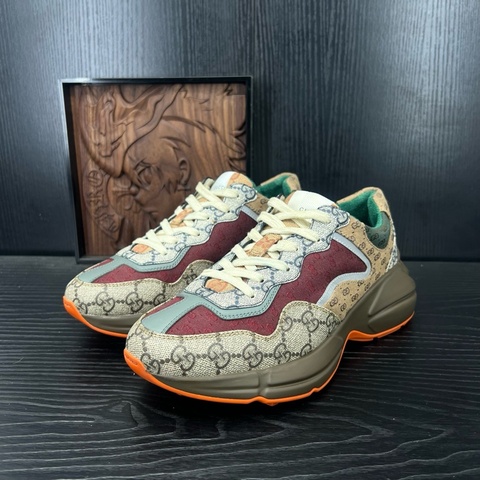 Gucci古馳 rhyton棕色滿印 38.5 碼