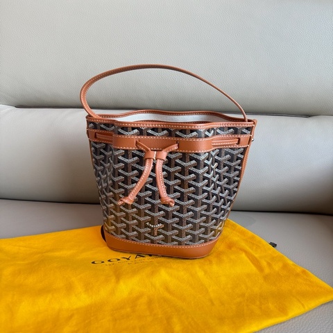 「M.Y精品」 Goyard 水桶包 PetitFlot 經典棕黑