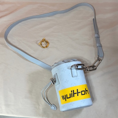 ‼️全台最甜 超美閒置 LV 路易威登 Louis Vuitton 灰白老花圓桶包 肩背包 斜背包