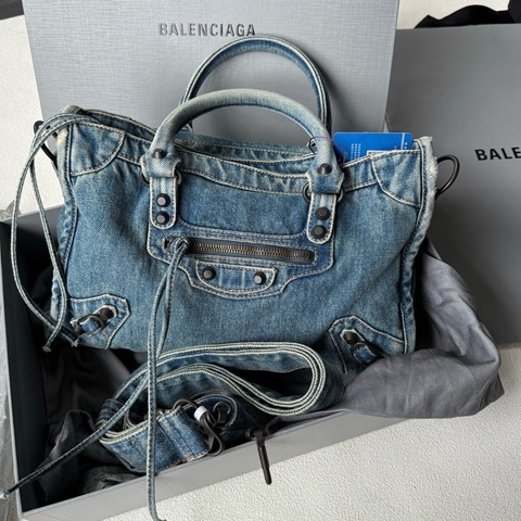 🆕新款Balenciaga巴黎世家 牛仔藍做舊毛邊小號機車包手提包單肩包斜挎包