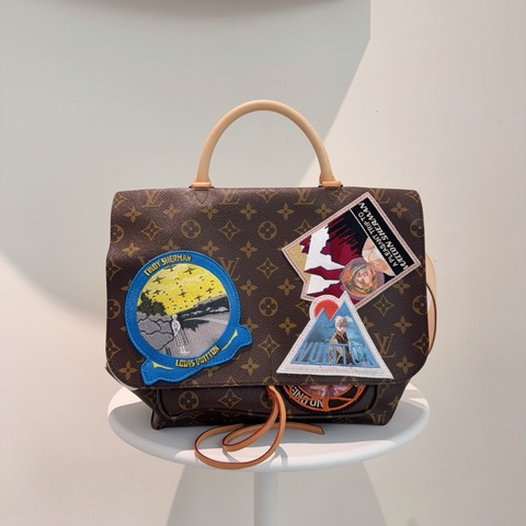 LV 160週年限定 刺繡徽章信使包翻蓋包手提包斜背包