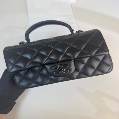 CHANEL｜ so black手柄Cf20