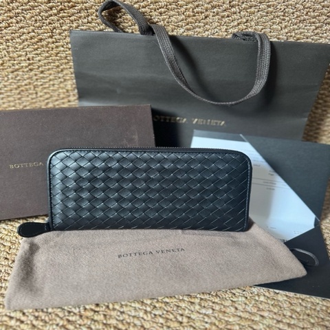 99閒置新葆蝶家Bottega Veneta 羊皮 長夾錢包