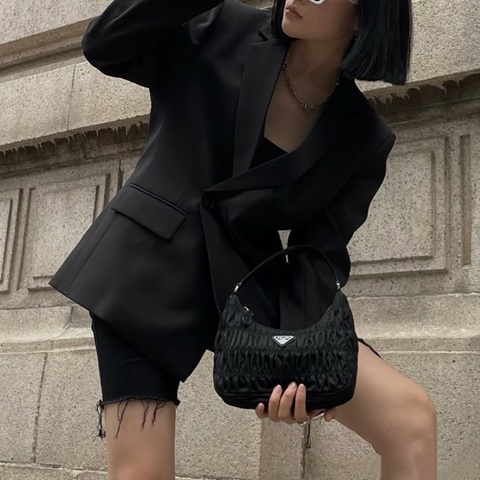 普拉達  Prada  腋下包 黑色
