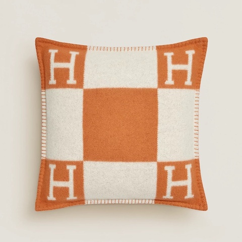全新 Hermes avalon 抱枕 50cm