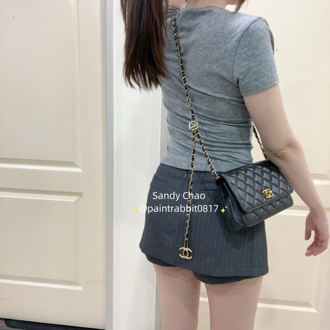 ෆ Chanel 23b 黑金荔枝woc 🈶購證✨