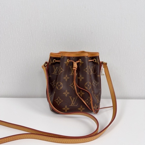 路易威登Louis Vuitton   迷你水桶 尺寸13.0x 16.0x 10.0