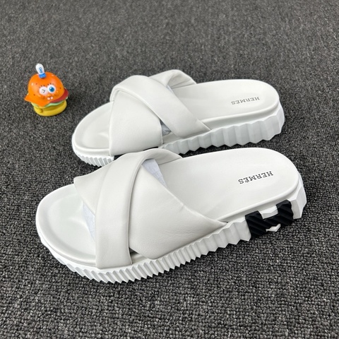 Hermes愛馬仕白色厚底涼拖鞋 尺碼：38