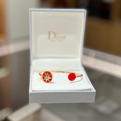 迪奥Dior女士玫瑰金八芒星罗盘手镯