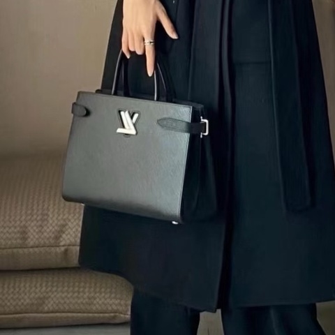 Lv 路易威登 twist tote 可手拎 可單肩斜挎 epi水波紋 尺寸31*24*16