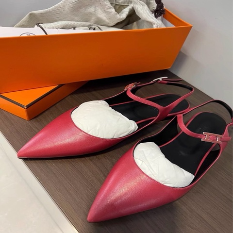 Hermes 棗紅色平底涼鞋38號 全新閒置