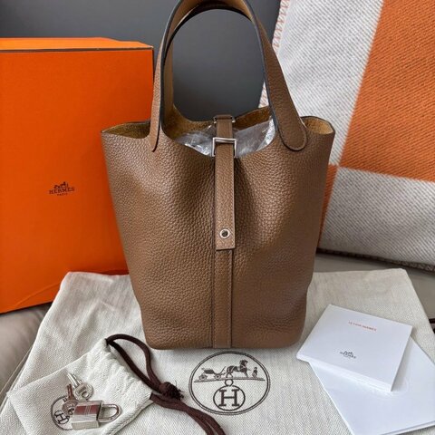 閒置新 愛馬仕Hermes 栗子色銀扣Picotin18菜籃子