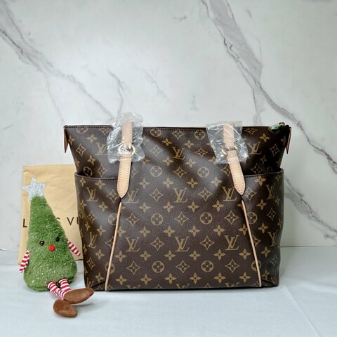LV 全新大款Totally GM老花天心包