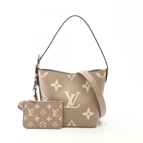 路易威登 (LOUIS VUITTON) 多效合一 BB 霜，雙色，Monogram Empreinte 印花，Trutelle Cream 色號，搭配雙肩手提包 M13045，米色皮革