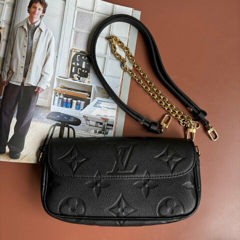 ::LOIUS VUITTON:: LV M82154 Ivy黑色壓紋牛皮掀蓋磁吸釦斜背包 WOC 腋下包