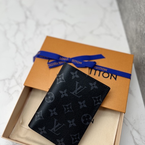 香緹國際精品 LV 護照夾 1136