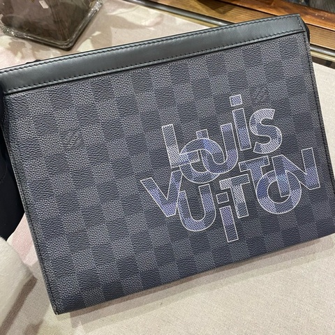 路易威登/Louis Vuitton lv 黑棋盤格 洗漱 手拿包