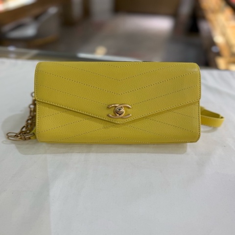 Chanel 香奈兒V紋魚子醬信封包  S印 長18cm × 12× 4🈚附件