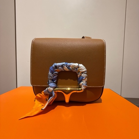 Hermes mini Della 金棕色金扣屁股包