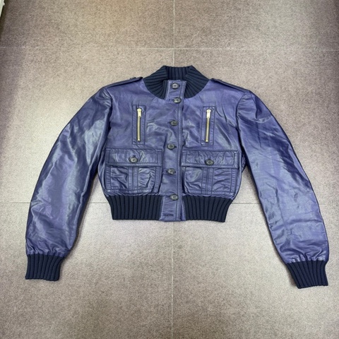 this is gucci 外套