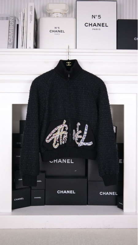 Chanel 22A高级手工坊秀款黑色黑色羊毛彩色钉珠两口