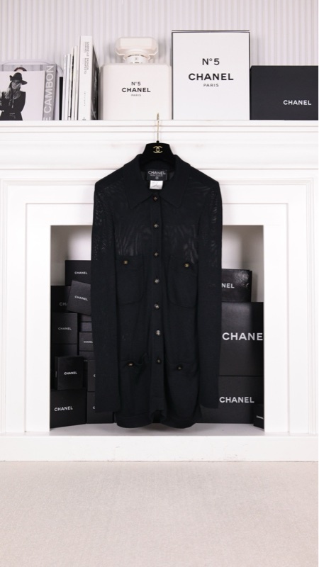 Chanel 95年黑金针织两口袋开衫外套