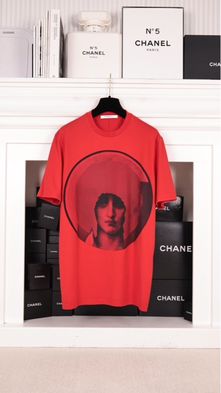 Givenchy 爆炸头圣母系列红色短袖上衣