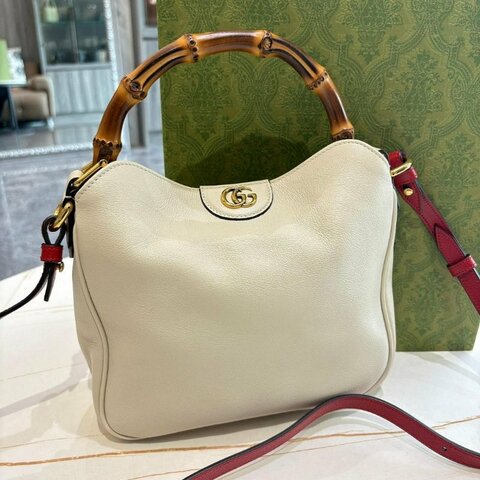 GUCCI Diana GG 皮革肩背包