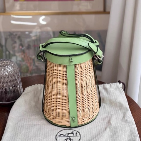 Hermes Farming Picnic 牛油果绿 野餐水桶包 Y刻 配件尘袋