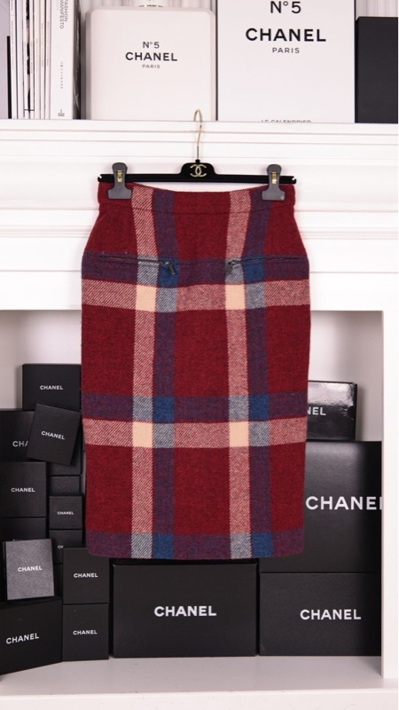 Chanel 15年秋冬餐厅系列小酒馆秀款红蓝格纹拼接羊毛半裙