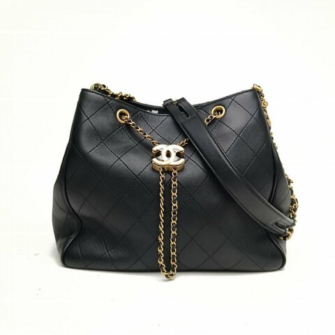 CHANEL 黑色羊皮28開金扣埃及系列水桶包肩背包