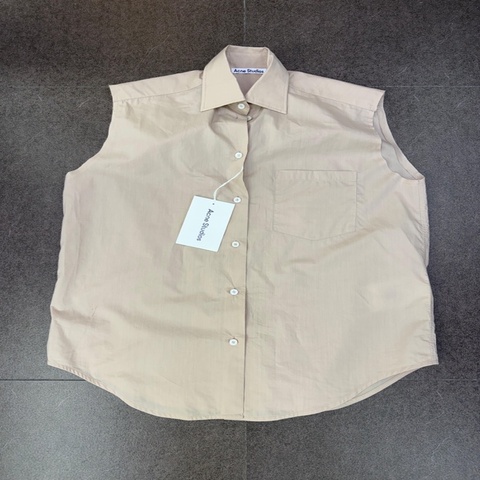 這是一件 Acne Studios 的無袖襯衫